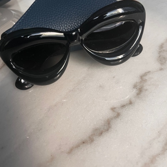 New Loewe Black Inflated Cat-Eye Sunglasses - Picture 4 of 9